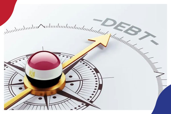 أزمة الديون تدفع الاقتصاد المصري إلى حافة الهاوية 